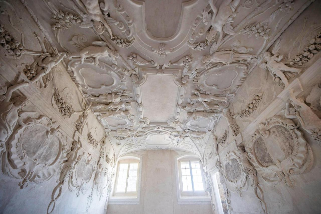Palac Gorzanow 外观 照片